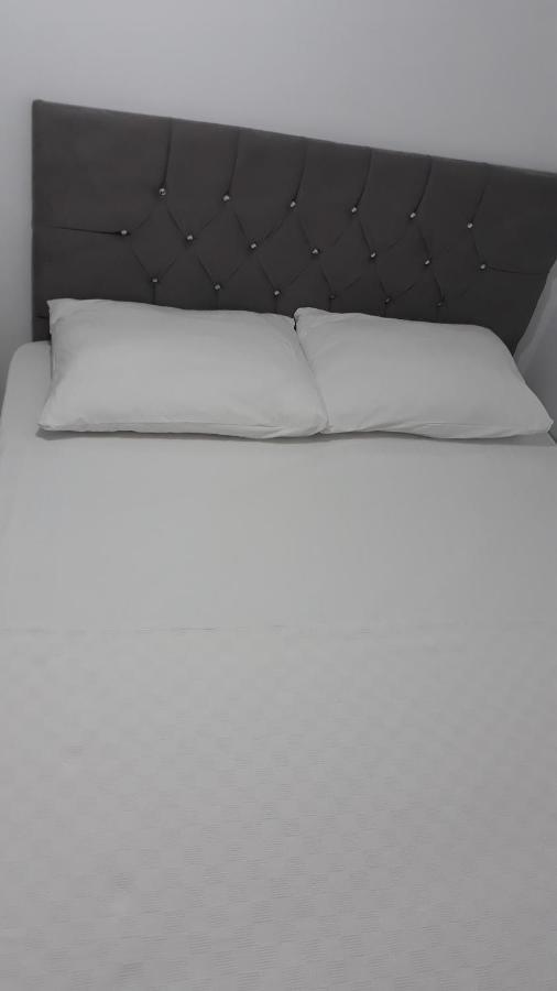 Cicek Apart Otel Didim Bagian luar foto